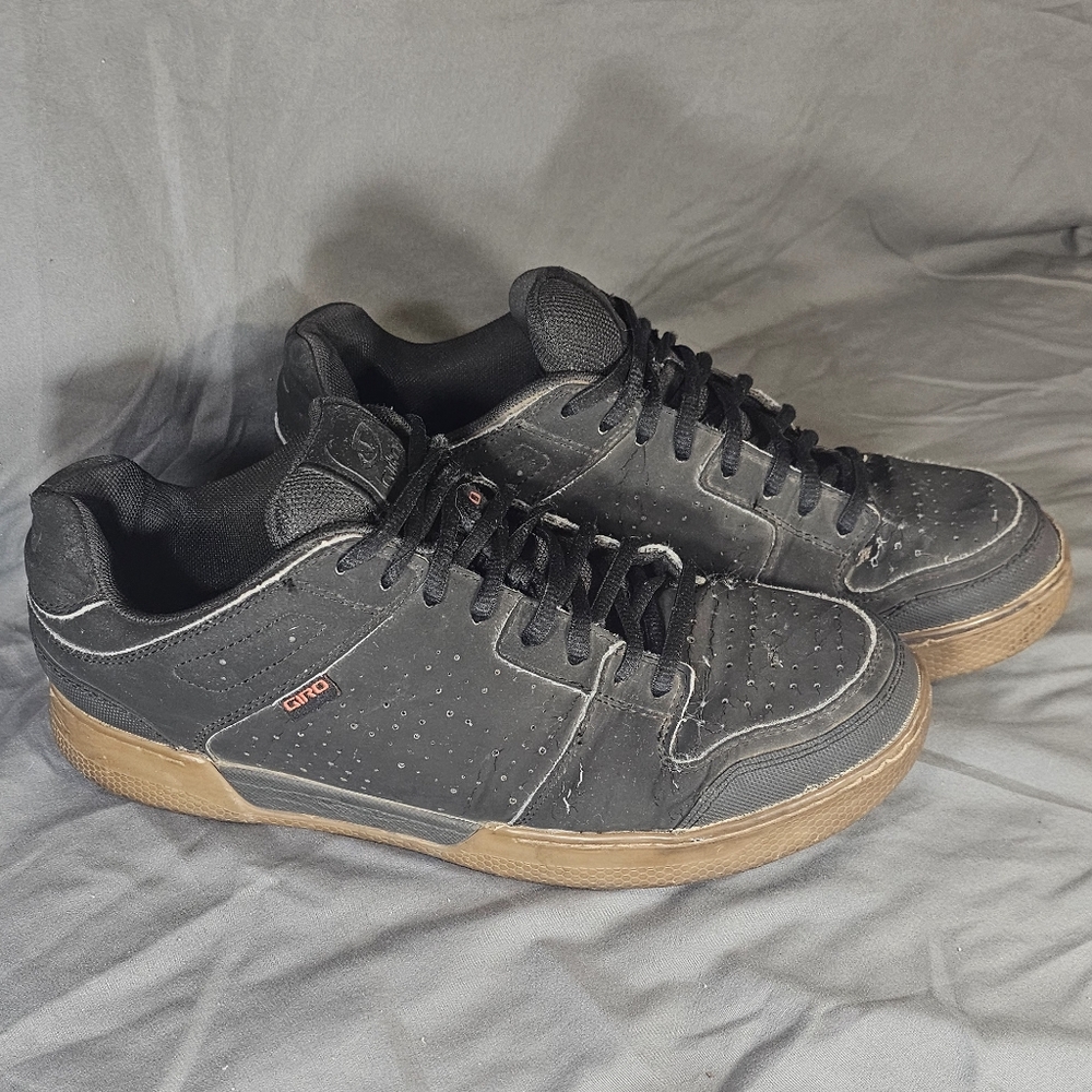 Giro Men's Black and Brown Athletic Shoes